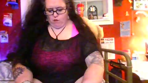 Snapshot of gothickmaiden chatting on 07-12-26, 02:02 GothickMaiden online show from 07-12-26, 02:02