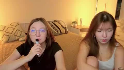 Snapshot of gothicxz chatting on 09-13-25, 02:39 HIMORI AND LISAPVT NAKED online show from 09-13-25, 02:39