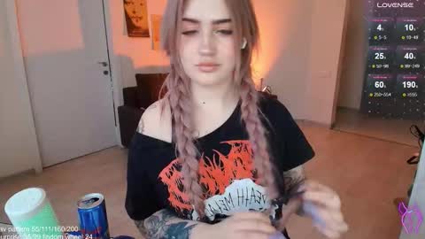 traumfrau Kira angel face devil eyes I SELL A LOT VIDEO IN GALLERY online show from 02-05-26, 01:27