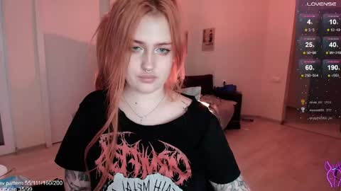 traumfrau Kira angel face devil eyes I SELL A LOT VIDEO IN GALLERY online show from 04-15-26, 07:58