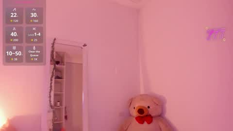 Snapshot of gothv chatting on 06-11-26, 02:44 Violet online show from 06-11-26, 02:44
