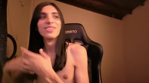 Snapshot of gowther__ chatting on 04-11-26, 03:33 angelito tu novio online show from 04-11-26, 03:33