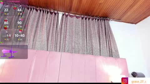 Snapshot of grace77_ chatting on 01-11-25, 02:47 Grace online show from 01-11-25, 02:47