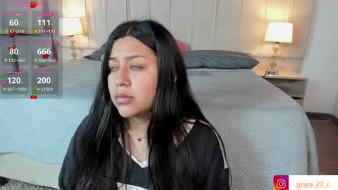 Snapshot of grace77_ chatting on 01-12-25, 12:01 Grace online show from 01-12-25, 12:01