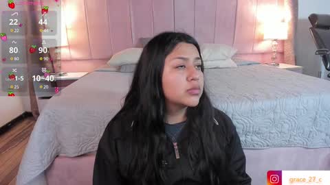 Snapshot of grace77_ chatting on 01-17-25, 11:49 Grace online show from 01-17-25, 11:49