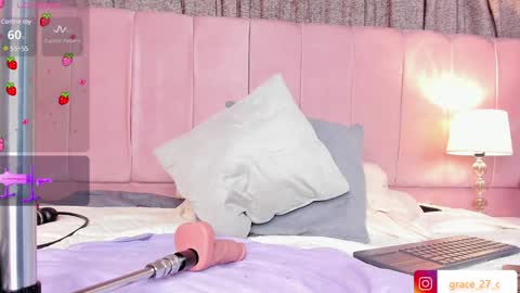 Snapshot of grace77_ chatting on 01-20-25, 02:25 Grace online show from 01-20-25, 02:25