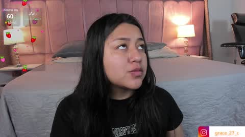 Snapshot of grace77_ chatting on 01-24-25, 12:31 Grace online show from 01-24-25, 12:31