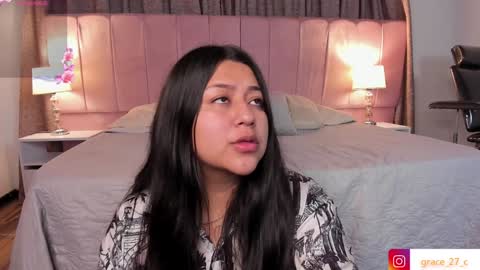 Snapshot of grace77_ chatting on 01-25-25, 12:05 Grace online show from 01-25-25, 12:05