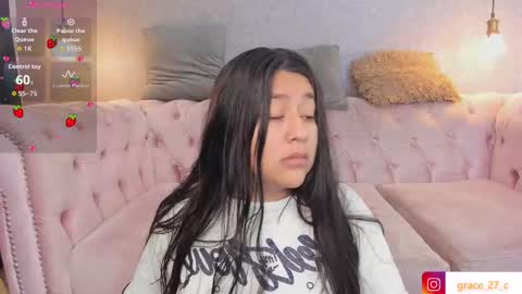 Snapshot of grace77_ chatting on 11-19-25, 10:15 Grace online show from 11-19-25, 10:15