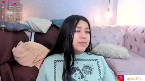 Snapshot of grace77_ chatting on 07-19-26, 12:09 Grace online show from 07-19-26, 12:09