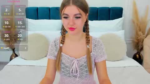Erika online show from 10-06-25, 12:24