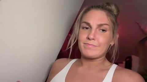 Snapshot of graciemae_baexx chatting on 12-13-24, 12:09 Gracie Mae online show from 12-13-24, 12:09
