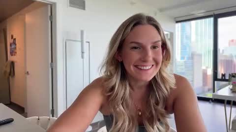 Snapshot of graciemae_baexx chatting on 10-14-25, 08:20 Gracie Mae online show from 10-14-25, 08:20