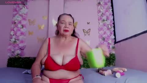 Mi Name is violeta  online show from 06-25-26, 01:04