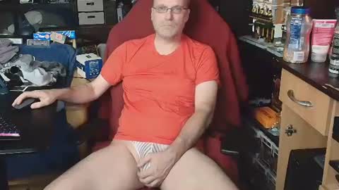 Christopher online show from 10-11-25, 01:27