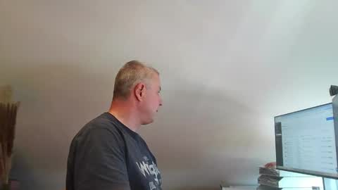 grau197077 online show from 05-19-26, 08:53