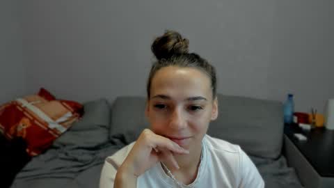 Anna online show from 02-09-26, 04:22