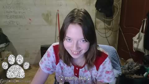 Snapshot of graylovescookies chatting on 10-31-25, 09:27 graylovescookies online show from 10-31-25, 09:27