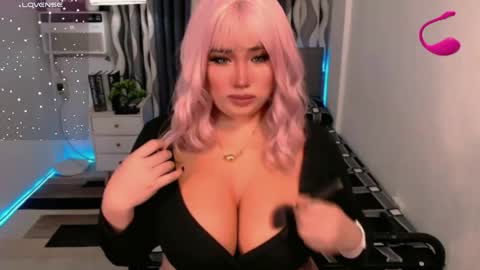 PAULATHEONE online show from 04-21-26, 08:31