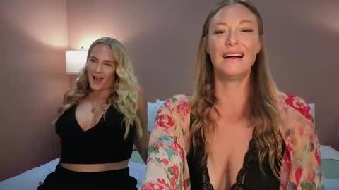 Green Eyed Goddess online show from 11-27-25, 02:24