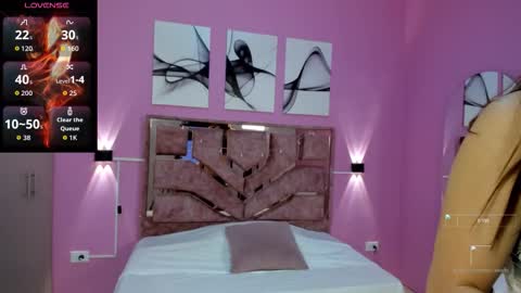 Snapshot of green_lov chatting on 10-25-25, 12:13 green_lov online show from 10-25-25, 12:13