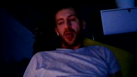 Snapshot of greendiamon chatting on 10-28-25, 12:14 greendiamon online show from 10-28-25, 12:14