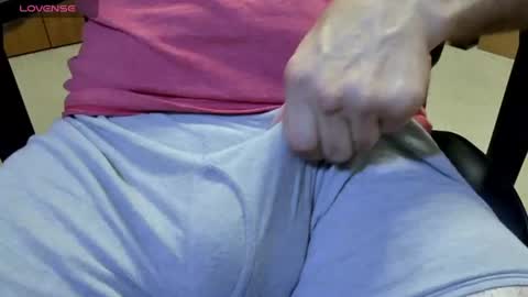 Snapshot of greened1575 chatting on 06-10-26, 03:29 GreenEd online show from 06-10-26, 03:29