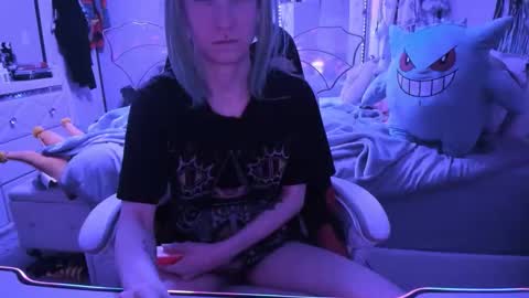 GreenEyedLovexo online show from 10-13-25, 02:17