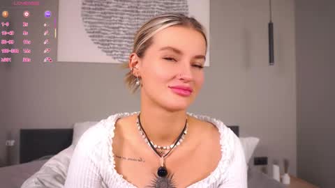 Snapshot of greengazon chatting on 02-25-26, 02:27 Kelly online show from 02-25-26, 02:27