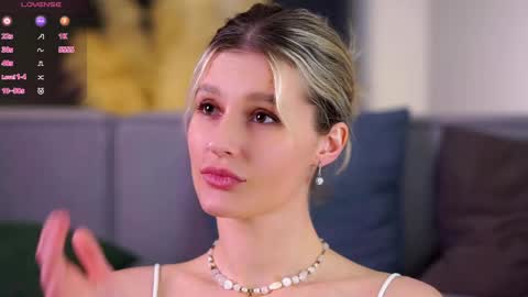 Kelly online show from 04-05-26, 02:14