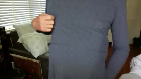 Snapshot of greenpolarbear chatting on 03-28-26, 06:18 K online show from 03-28-26, 06:18