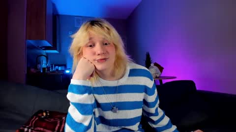 Greg-independent model online show from 12-24-24, 07:22