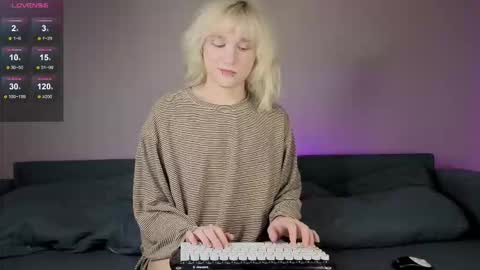 Greg-independent model online show from 11-13-25, 10:08