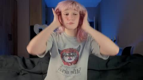 Greg-independent model online show from 04-19-26, 09:39