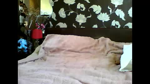 gregwest200519493 online show from 04-24-26, 07:55