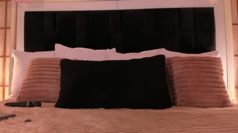 Greta Velvet  online show from 04-23-26, 08:11