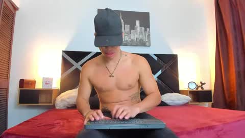 Benjamin online show from 04-23-26, 01:02