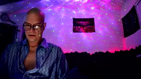 Snapshot of greyfox311 chatting on 01-01-25, 10:00 NickVegas online show from 01-01-25, 10:00