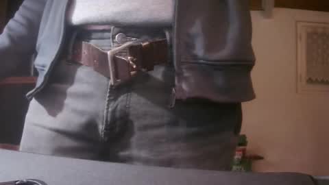 Snapshot of grimbergen123 chatting on 10-27-25, 09:41 Grim online show from 10-27-25, 09:41