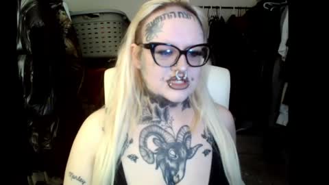 Snapshot of grindhouseho chatting on 04-30-26, 01:56 Grindhouse online show from 04-30-26, 01:56