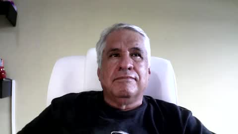 Snapshot of grisa01 chatting on 01-19-25, 07:04 grisa01 online show from 01-19-25, 07:04