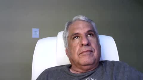 Snapshot of grisa01 chatting on 01-25-25, 10:07 grisa01 online show from 01-25-25, 10:07