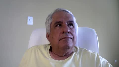 Snapshot of grisa01 chatting on 02-09-25, 02:18 grisa01 online show from 02-09-25, 02:18