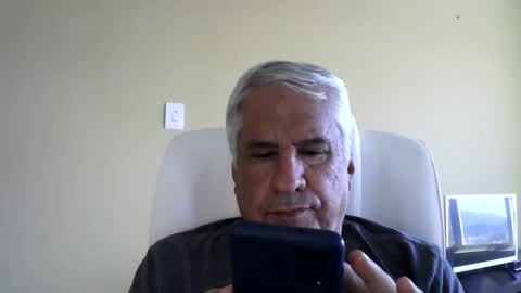 Snapshot of grisa01 chatting on 09-15-25, 01:22 grisa01 online show from 09-15-25, 01:22
