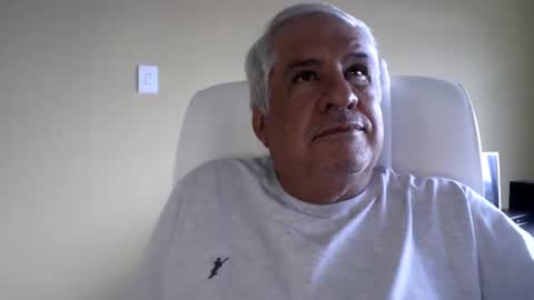 Snapshot of grisa01 chatting on 09-21-25, 02:40 grisa01 online show from 09-21-25, 02:40