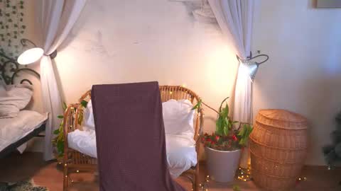 Gwen online show from 02-20-26, 06:26