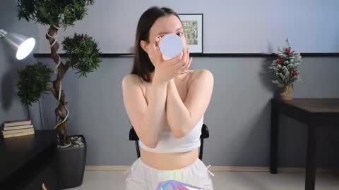 Gwen online show from 03-06-26, 05:48