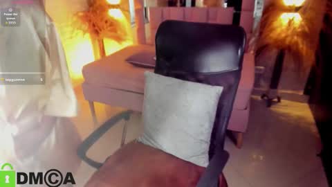    online show from 11-14-25, 09:46