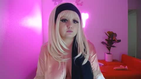 daphne online show from 01-25-25, 04:56