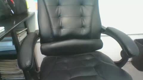 Snapshot of grower_not_a_show_er chatting on 05-01-26, 06:01 grower_not_a_show_er online show from 05-01-26, 06:01